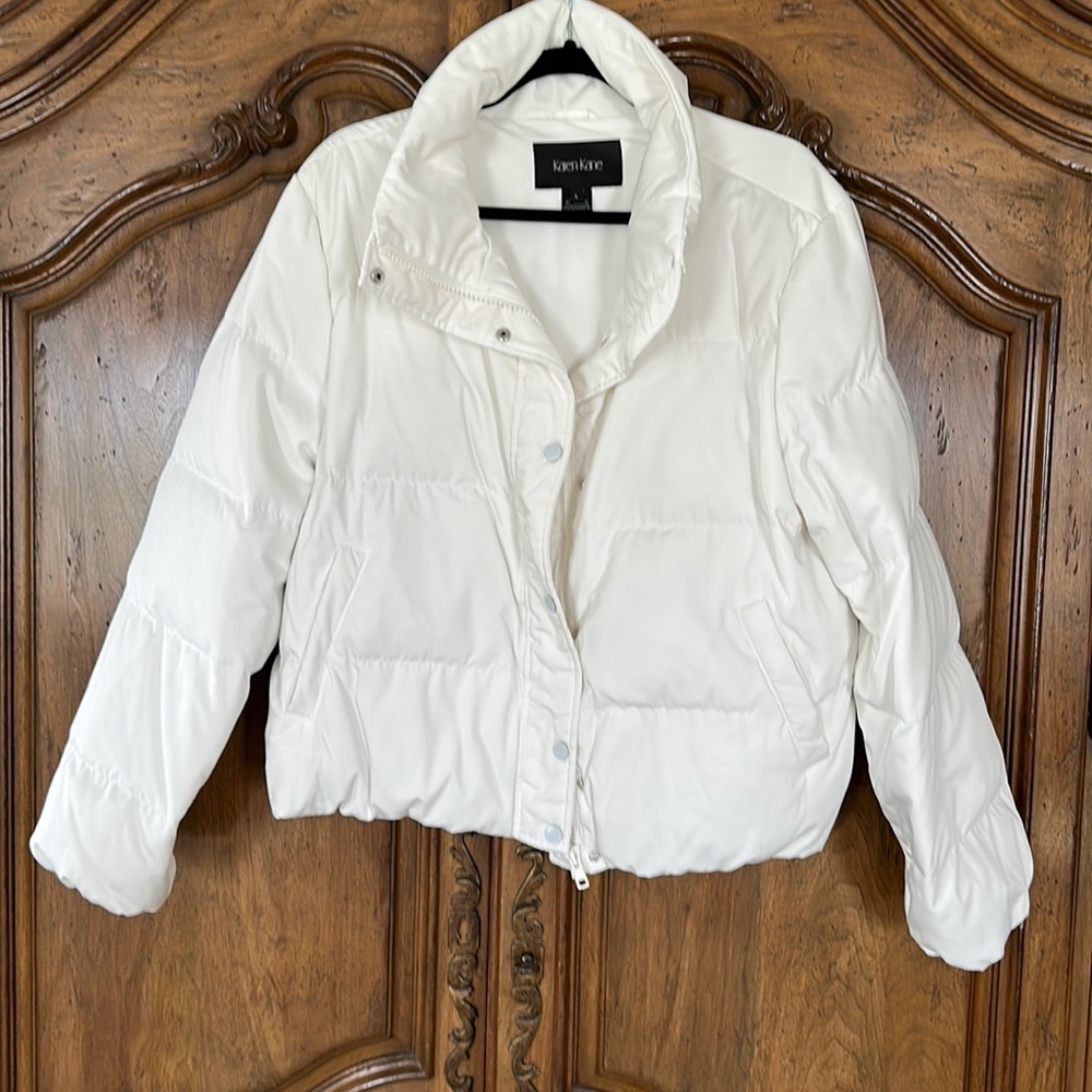 Karen Kane puff up coat winter white size large excellent condition